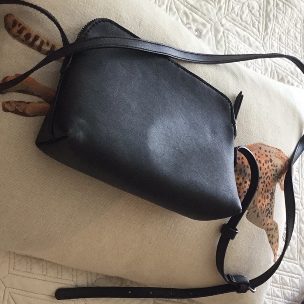 Universal Thread mini purse...